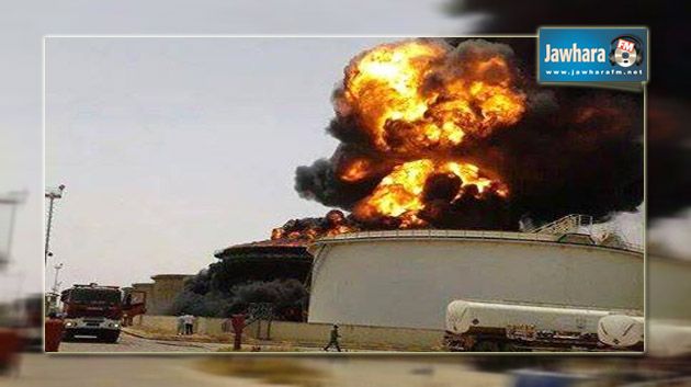 ليبيا : استمرار المعارك في محيط خزانات النفط رغم التحذيرات بوقوع انفجار ضخم