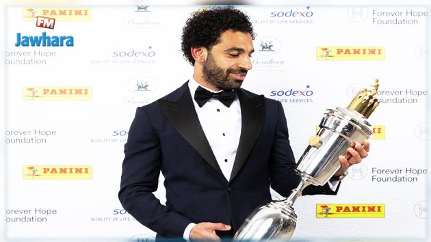 النجم المصري محمد صلاح يتوج بجائزة أفضل لاعب في الدوري الإنقليزي 
