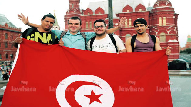 الجماهير التونسية تغزو الساحة الحمراء