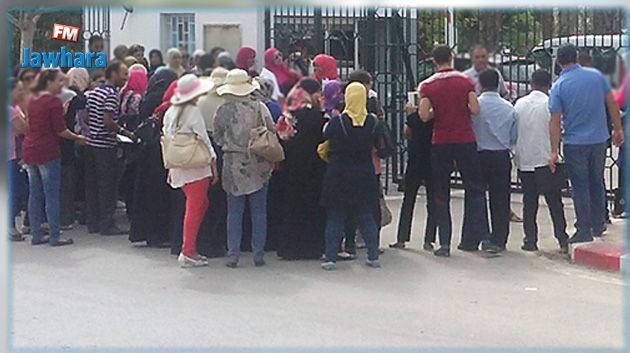 احتجاجا على انقطاع الكهرباء منذ شهر : أهالي الهوارية ينفذون اعتصاما 