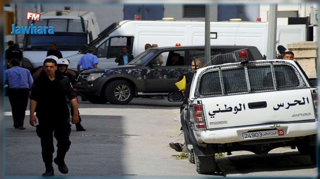 القصرين:  مرّوج مخدرات يدهس رئيس مركز للحرس الوطني