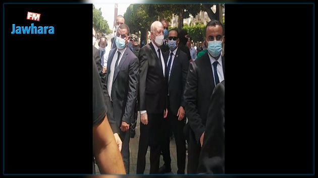 رئيس الجمهورية يؤدي زيارة الى شارع الحبيب بورقيبة بتونس العاصمة 