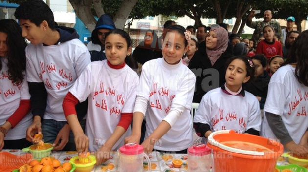 مهرجان البرتقالة الذهبية ببني خلاد : إعداد أكبر كأس عصير في تونس