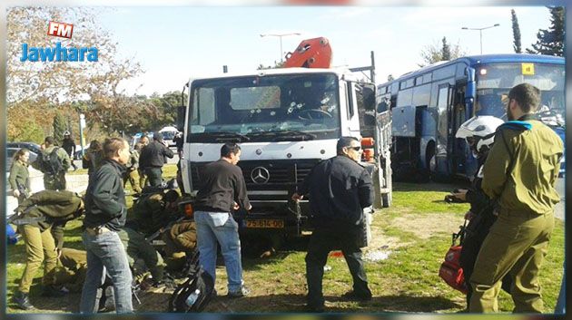 إصابة 15 جنديا من جيش الاحتلال الإسرائيلي في عملية دهس