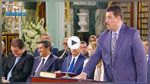الوزير الجديد علي الحفصي يتعرض لموقف طريف أثناء موكب أداء اليمين (فيديو)