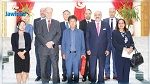 رئيس الجالية الكورية بتونس يهدي 150 لوحة رقمية لفائدة الطلبة والتلاميذ التونسيين