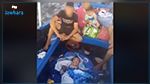 فيديو مؤلم : عائلة تونسية تحاول اجتياز الحدود البحرية خلسة لعلاج ابنها