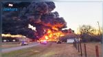 انفجار ضخم اثر اصطدام شاحنة بقطار مُحمّل بالفحم والبنزين (فيديو)