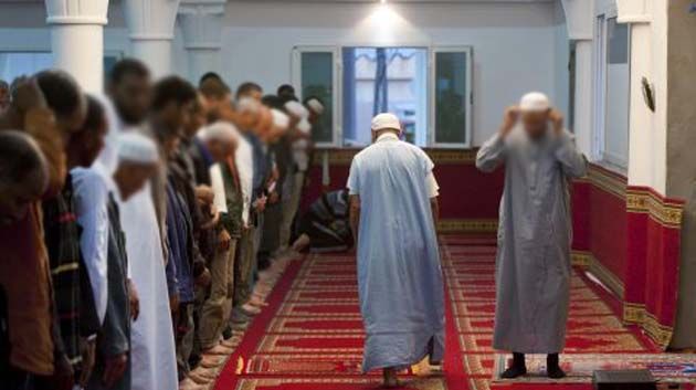 Hammamet : Le Sermon du vendredi interrompu par des salafistes à la mosquée d’El Baraka