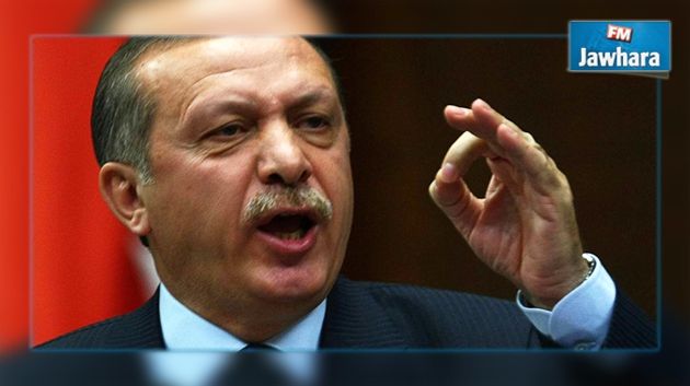Turquie : Un doigt d’honneur à Erdogan passible de onze mois de prison ferme
