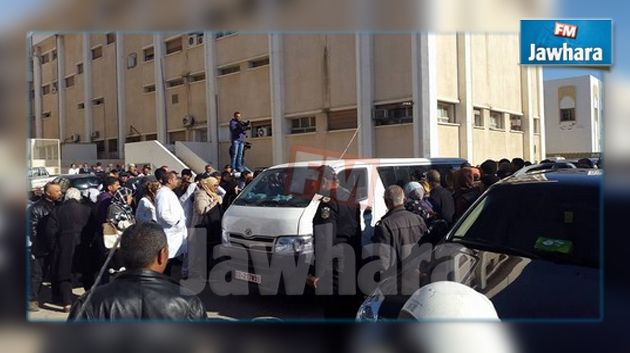 Les dépouilles des martyrs de la nation arrivent au CHU de Sfax