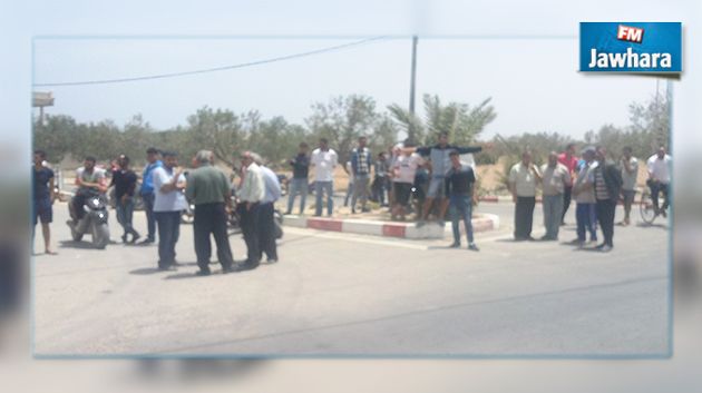 Des protestataires bloquent la route reliant Sousse à Kairouan