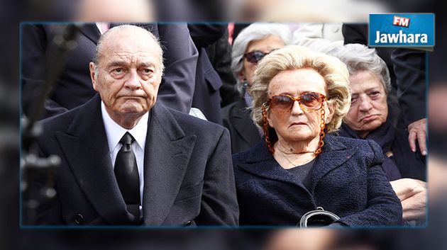Jacques Chirac toujours hospitalisé, sa femme quitte l'hôpital