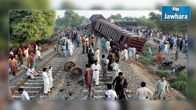Pakistan : Lourd bilan suite à la collision entre deux trains