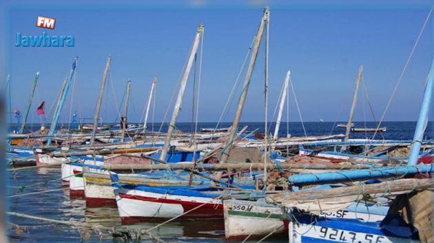 Kerkennah : Chahed donne des autorisations de navigation provisoires à 500 marins-pécheurs