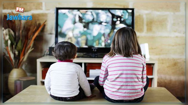 La télé dans la chambre des enfants : Un facteur de risque d'obésité