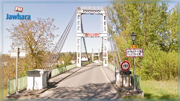 Un pont suspendu s'effondre à Toulouse : Un mort et des blessés