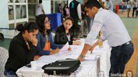 Dépouillement des bulletins de vote à la salle olympique de Sousse