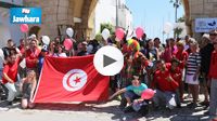 Tunisia…Life…Peace : des milliers de fleurs blanches offertes aux touristes à Sousse