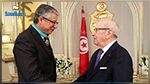 Caïd Essebsi décore le directeur général des archives des insignes de commandeur de l’ordre de la République