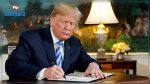 Coronavirus : Trump signe son décret anti-immigration, qui concerne principalement les cartes vertes