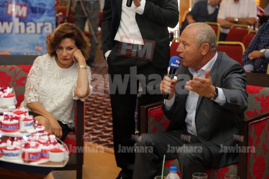 politica 34.JPG