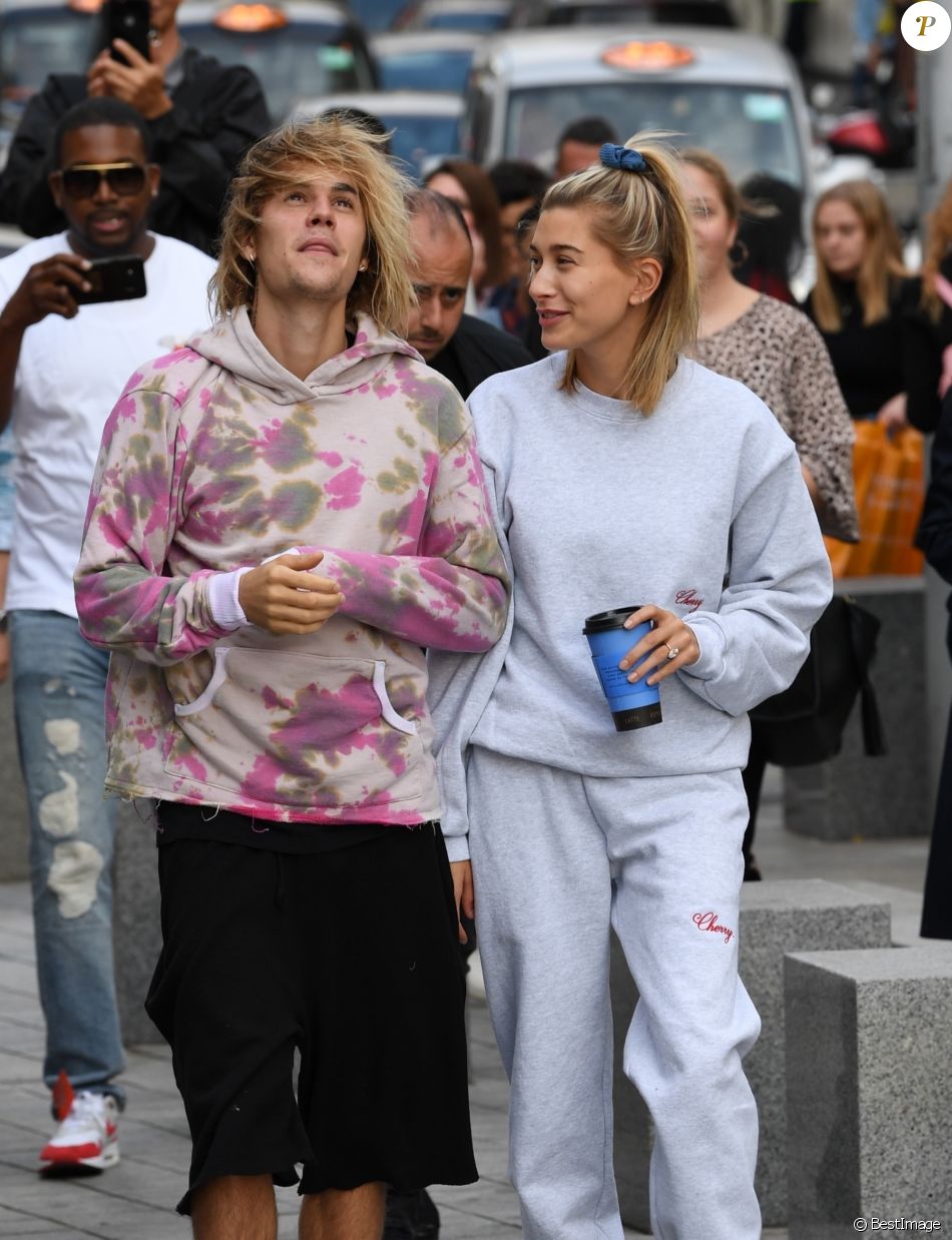 4315835-justin-bieber-et-sa-fiancee-hailey-baldw-950x0-1.jpg