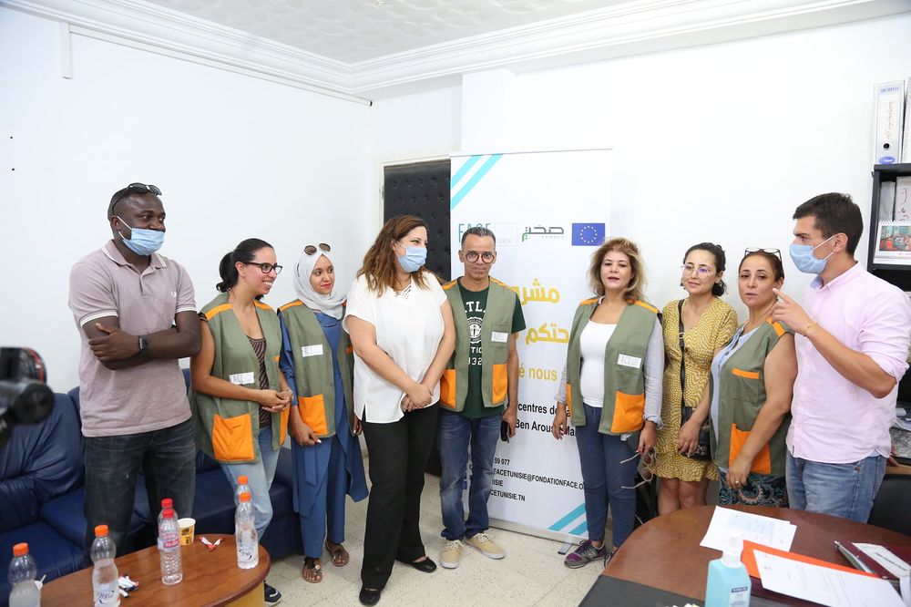 2-Photo de groupe distribution Dons Santé.jpg