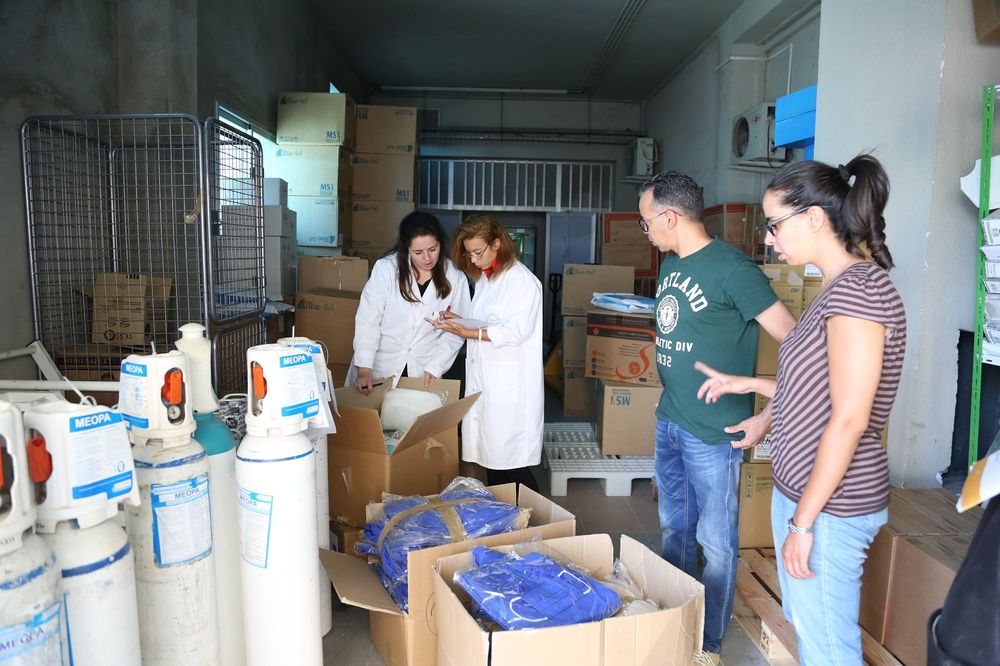 3- Distribution Dons aux Etablissements de santé.jpg
