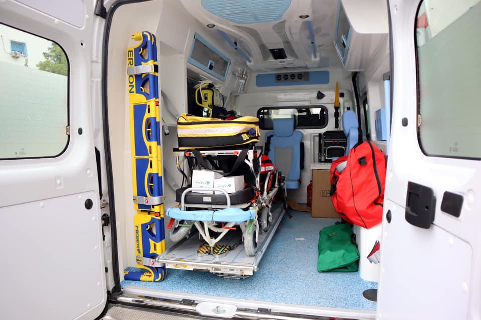 سيارات إسعاف2.jpg