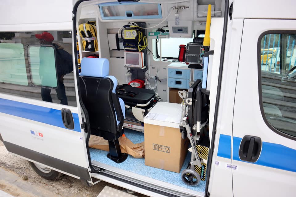 سيارات إسعاف4.jpg