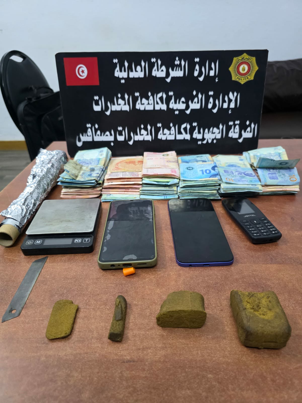 ac5a782c-7460-4cd2-988d-1c71e018c5b2.jpg