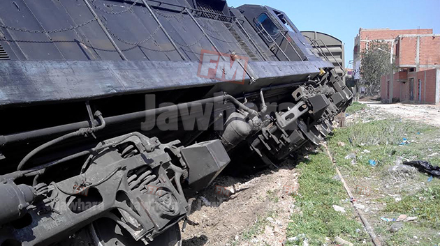 train 02.jpg