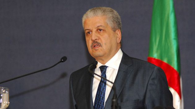 الوزير الأول الجزائري : الدول الكبرى تحاول توريط الجزائر في شؤون دول الجوار
