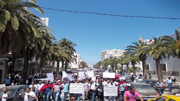 مسيرة مطالبة برحيل الحكومة بصفاقس