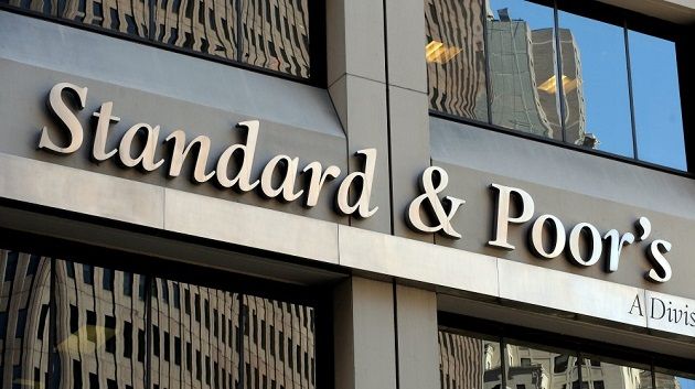 عادل قرار: قرار ستاندرد آند بورز الأخير سيكون له تأثير أكبر على القطاع البنكي والمالي