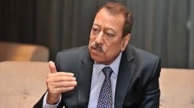 عبد الباري عطوان يقاضي عدنان منصر