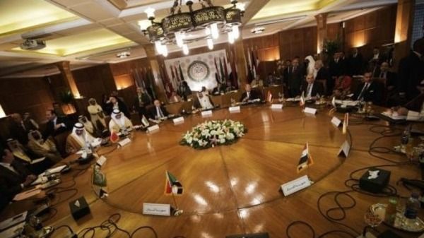 المعارضة السورية تنظر في مشاركتها في مؤتمر جينيف 2