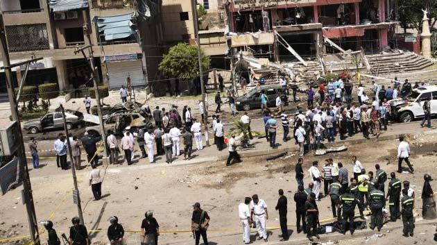 سلسلة تفجيرات تهزّ القاهرة
