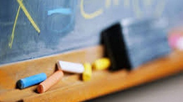 سوسة : وقفة احتجاجية للمعلمين والأساتذة النواب