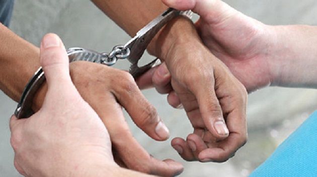 إيقاف شخص من أجل استهلاك وترويج المخدّرات ومحاولة إرشاء عون أمن