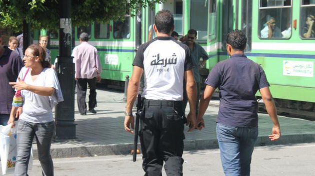 وزارة الداخلية تصدر دليلا حول معايير حقوق الإنسان لقوات الأمن