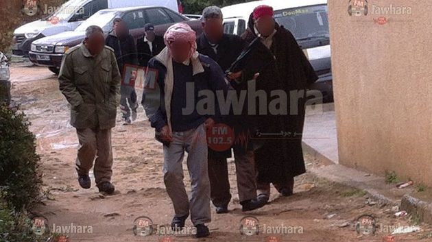 سجنان : سائق نقل ريفي يتحول إلى عراف ويستقطب التونسيين من بنزرت إلى القصرين
