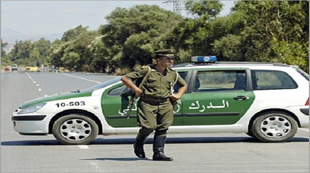 الجزائر : الأمن يلاحق إرهابيا يخطط لاستهداف سفارات أجنبية