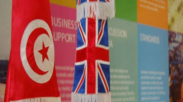 سفير بريطانيا في تونس يعبر عن أمله في نجاح الحوار الوطني