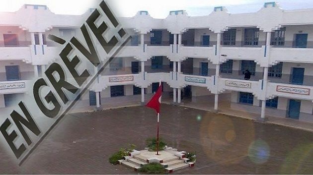 جلسة عمل للنظر في برقية إضراب القيمين
