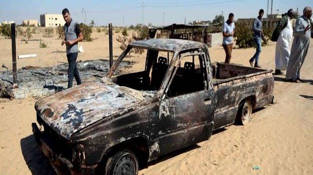 مصر : مقتل 10 جنود وإصابة 35 في استهداف سيارة مفخخة لحافلة تقلّهم