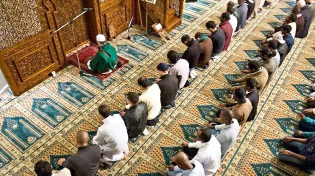 كاتب الدولة للشؤون الجهوية والمحلية يعلن عن استرجاع 49 مسجدا