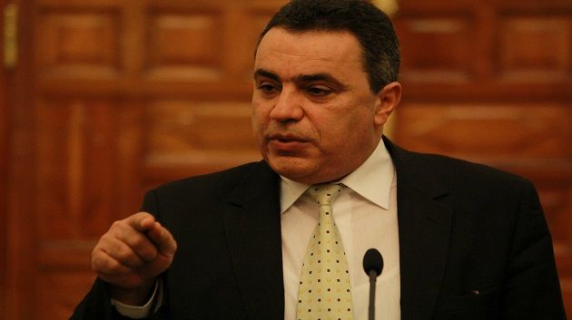 الفلاحون يقاطعون كلمة مهدي جمعة بقصر المؤتمرات