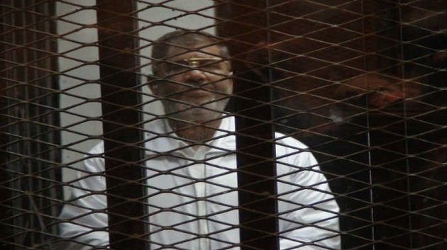 مصر : بدء محاكمة مرسي في قضية